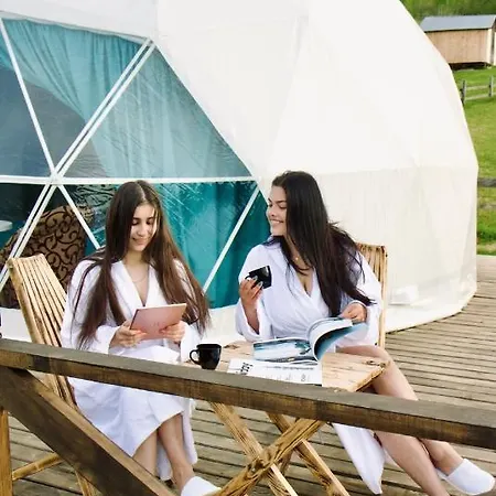 Campsite глемпінг хатинка на полонині